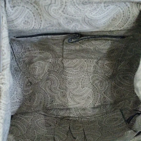 Black Hobo Purse - Picture 5 of 5